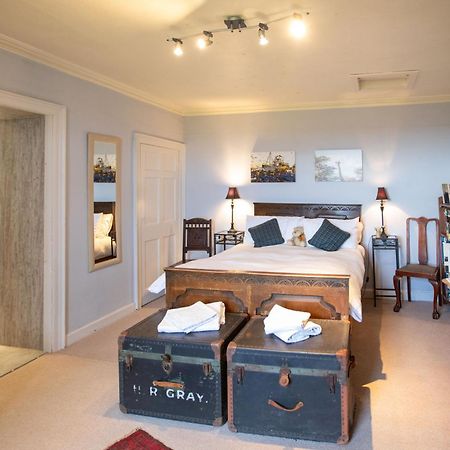 Buckthorns House Bed & Breakfast Leven  ภายนอก รูปภาพ